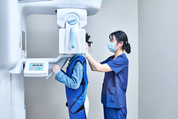Best Emergency Gum Treatment in Roessleville, NY